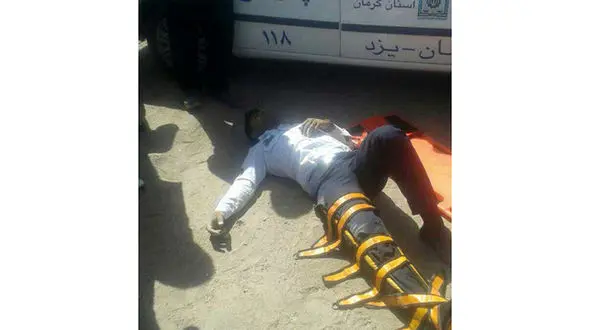 راننده عصبانی پراید مامور پلیس راه یزد را زیر گرفت +عکس 