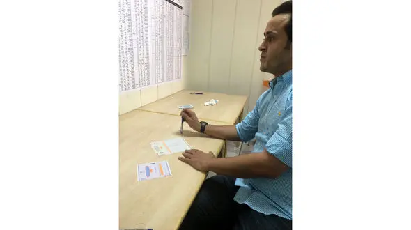 علی کریمی در انتخابات ریاست جمهوری شرکت کرد+ عکس