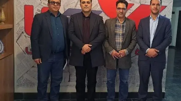 بازدید مدیرکل روابط عمومی استانداری اصفهان از دفتر خبرگزاری رکنا در اصفهان