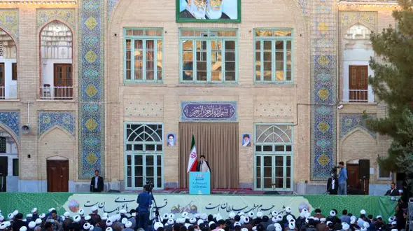 عمل به فرامین دین و شریعت تضمین‌کننده سلامت فکری و اجتماعی بشر است/ حوزه علمیه قم پرچم کارآمدی دین در زندگی اجتماعی انسان معاصر را برافراشت 