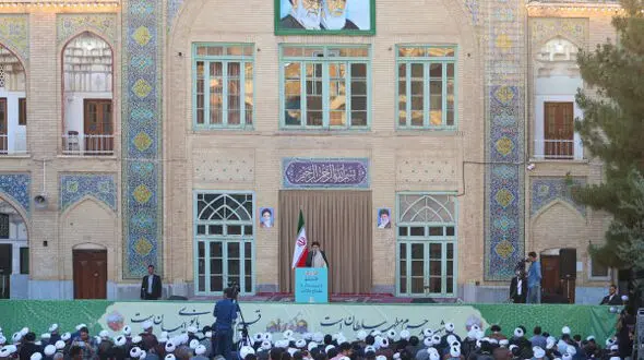 عمل به فرامین دین و شریعت تضمین‌کننده سلامت فکری و اجتماعی بشر است/ حوزه علمیه قم پرچم کارآمدی دین در زندگی اجتماعی انسان معاصر را برافراشت 