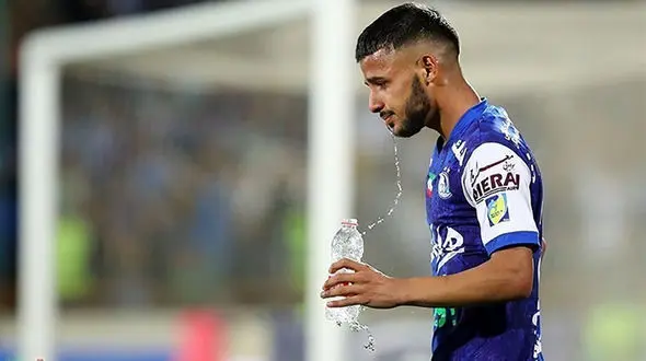 ادعای روزنامه الخلیج امارات/ قایدی دوباره شاگرد فرهاد مجیدی شد! + عکس