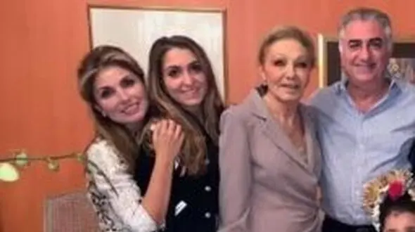 سفر در زمان / به ارث بردن دو کیلو دماغ گنده از خاندان پهلوی به روایت تصویر / همه دماغ های عقابی  از شاه پهلوی تا دخترانش!