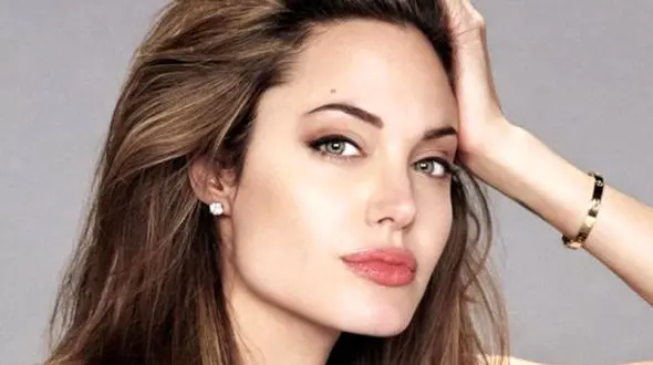 این خانم بازیگر ایرانی کپی آنجلینا جولی شد/ عمرا حدس بزنید کیست ؟! +  عکس 