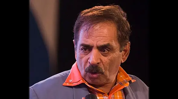 فیلم صدای جادویی رشید در خوانندگی ! / باور نمی کنید اینقدر بلد است !