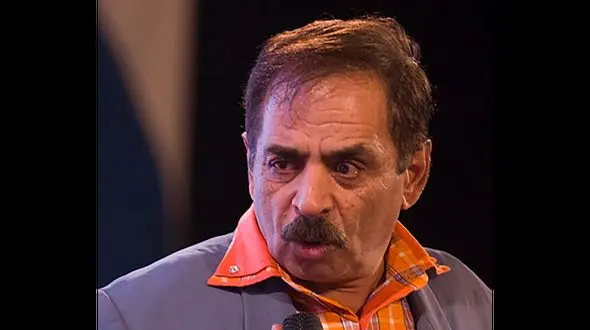 فیلم صدای جادویی رشید در خوانندگی ! / باور نمی کنید اینقدر بلد است !