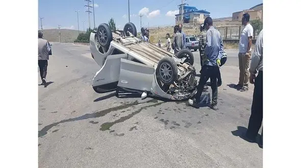 واژگونی خودرو در هرمزگان جان 2 نفر را گرفت