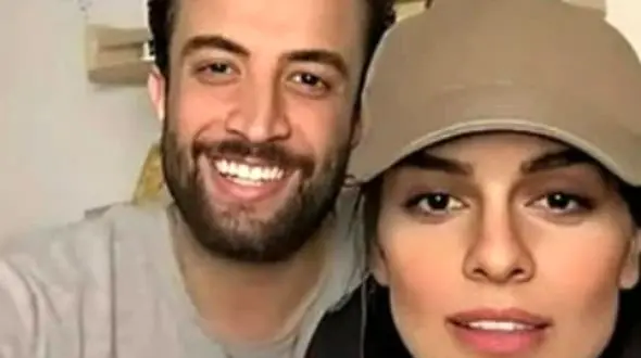 بنیامین بهادری و همسر دومش بر سر مزار زن اولش