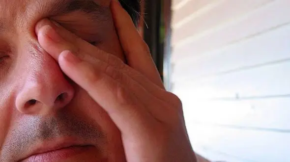 خشکی و خارش چشم را جدی بگیرید