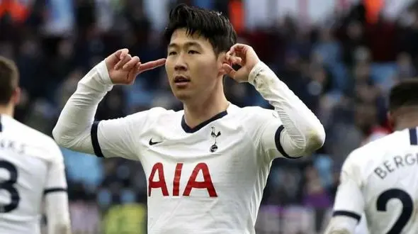 رقیب مهدی طارمی تحت عمل جراحی قرار می‌گیرد/ چشم ستاره تاتنهام آسیب دیده است

