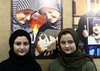 عکس سفر در زمان /  «سارا و نیکا» سریال پایتخت پیش از ترک ایران /  سال 98