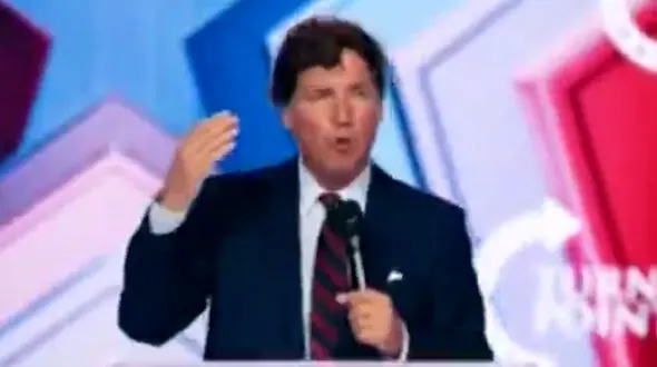 فیلم اظهارات تاکر کارلسون درباره حمله به مسلمانان