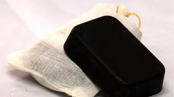 تاثیر زغال فعال در پاکسازی پوست صورت