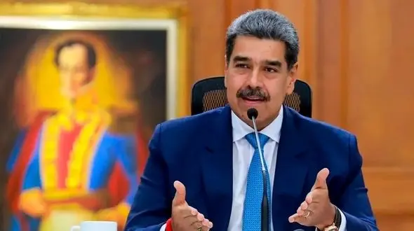 تهدیدات آمریکا و واکنش مادورو: گفت‌و‌گوی مداوم با روسیه