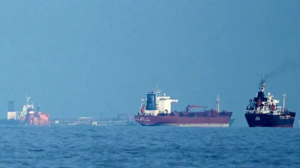 سه نفتکش ایرانی محاصره آمریکا را در تنگه هرمز شکستند