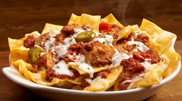 طرز تهیه چیپس و پنیر و براونی رژیمی برای روز تعطیل