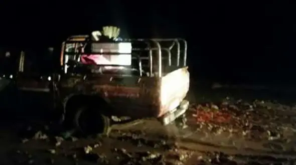 نجات خانواده سراوانی گرفتار درسیلاب 