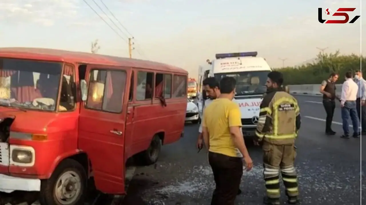 تصادف دردناک مینی‌بوس در آزادراه زنجان - قزوین 15 مصدوم بر جای گذاشت