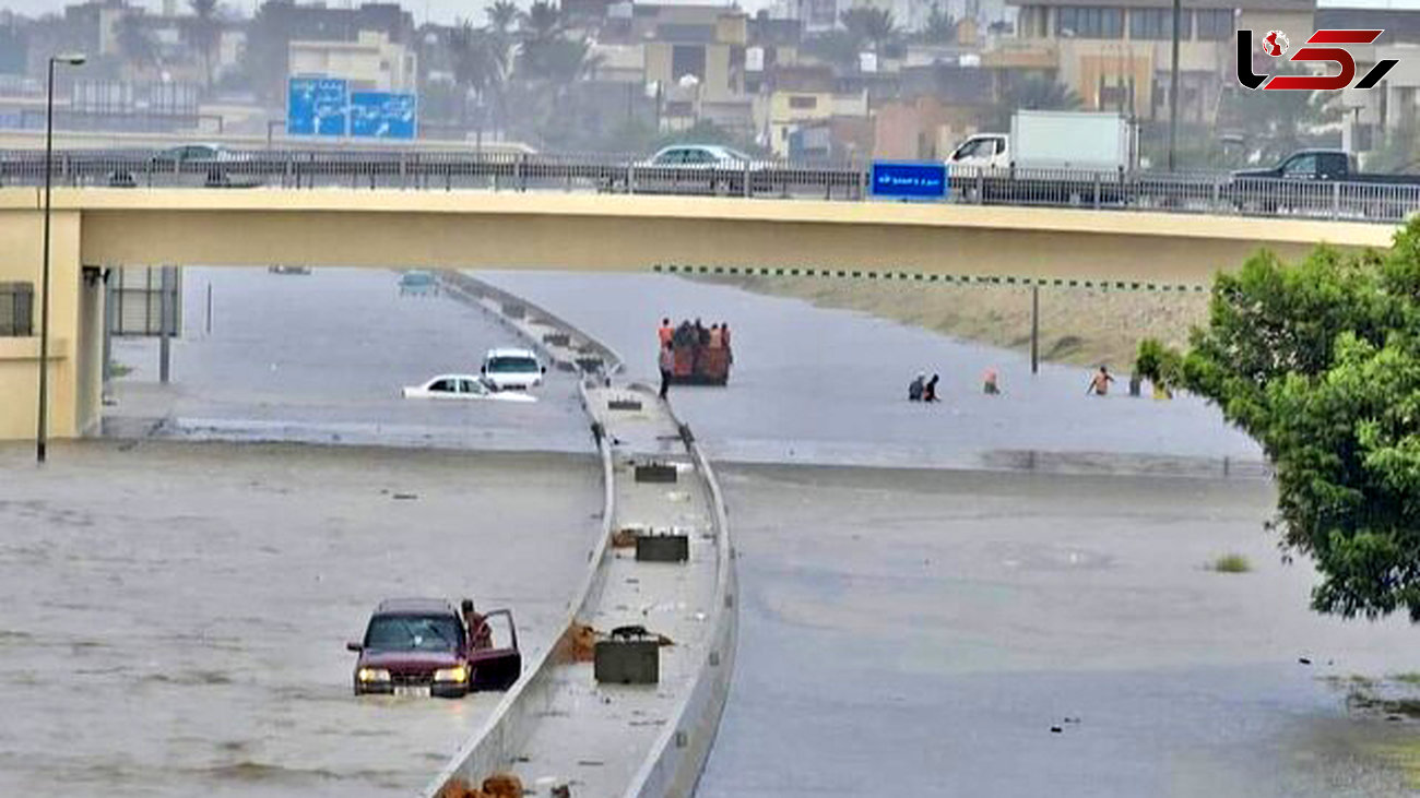 مشاهده / بارش شدید باران و سیل شدید در ترکیه