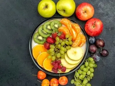 بهترین میوه‌ ها برای پاکسازی کلیه؛ راهکارهای غذا درمانی