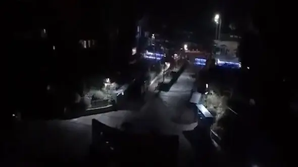 خرو پف نگهبان شب، یک محله را از خواب بیدار کرد  + فیلم