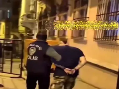 فیلم بازداشت بلاگر خشن ایرانی در استانبول