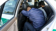 ۲ سارق  سابقه دار محتویات خودرو حین سرقت در خرم آباد دستگیر شدند