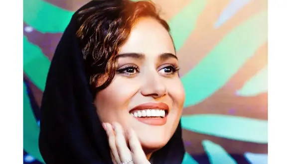 عکس حیرت آور از مادر پریناز ایزدیار و شباهتش به خانم بازیگر!