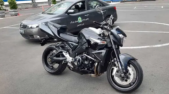 توقیف موتورسنگین گرانقیمت در بزرگراه مدرس