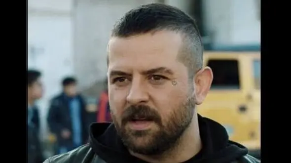  به خدا معلم آرزوهای من همین شکلیه؛ معلم که فقط نباید فیزیک و ریاضی درس بده