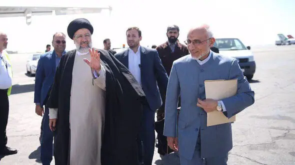  مهندس میرسلیم همراه با حجت‌الاسلام رئیسی عازم مشهد شد+ عکس