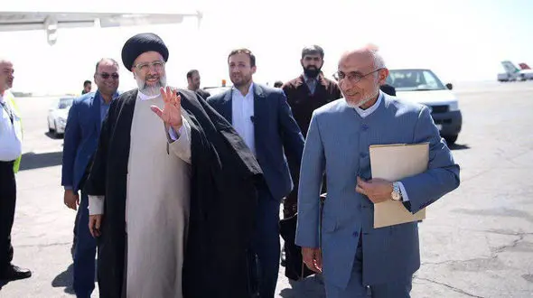  مهندس میرسلیم همراه با حجت‌الاسلام رئیسی عازم مشهد شد+ عکس