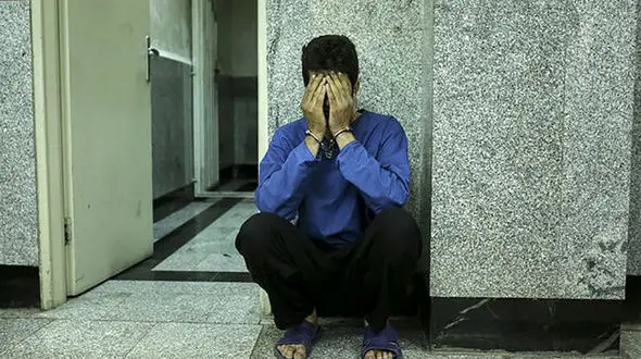 سرقت ماشین لاکچری مهندس پولدار تهرانی با لباس زنانه / فکر کردم یک زن سوار کرده ام