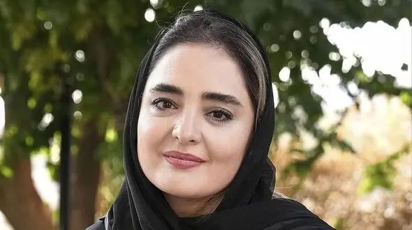 خاطره بامزه نرگس محمدی از ضبط شوی گوگوش برای یک مامور! / تو پارک طالقانی بودم مامور منو گرفت... گفت اینا چیه...؟ / گفتم تروخدا...!