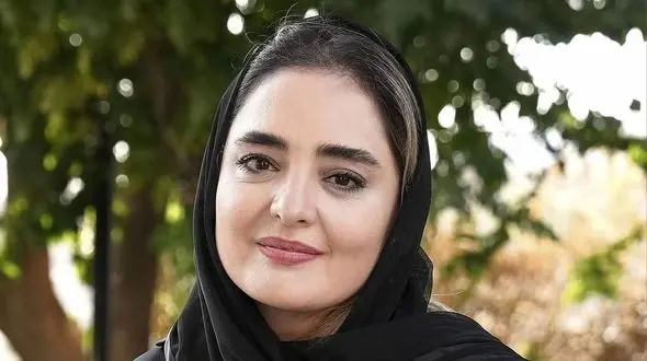 خاطره بامزه نرگس محمدی از ضبط شوی گوگوش برای یک مامور! / تو پارک طالقانی بودم مامور منو گرفت... گفت اینا چیه...؟ / گفتم تروخدا...!