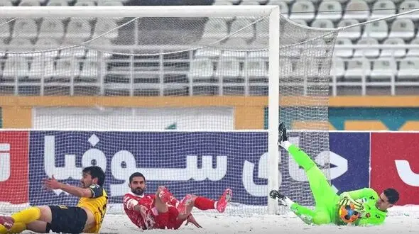 لغزش لحظه‌آخری پیام علیه رکورد ویژه در ال کلاسیکو/ فرزین مدعی جدید دستکش طلایی