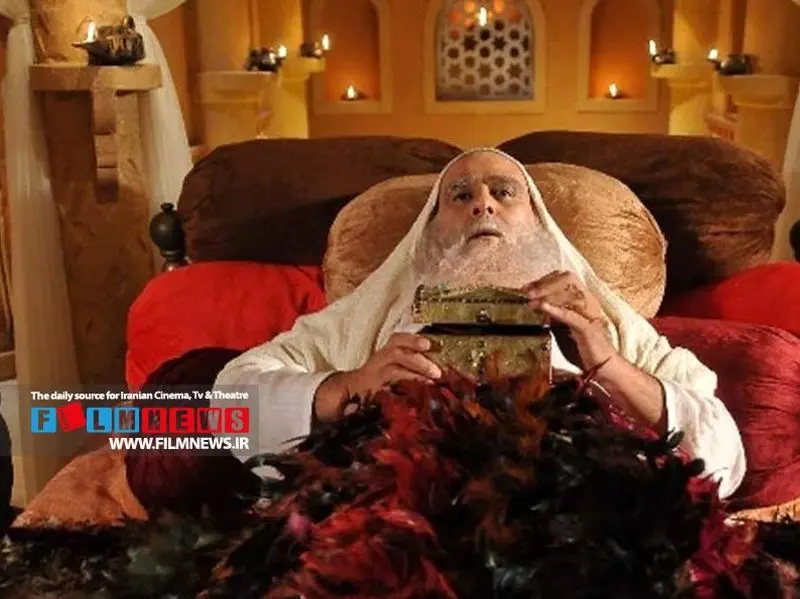 احمدرضا دوریش که گفته بود تا «رستاخیز» اکران نشود فیلمی نخواهم ساخت ، قصد دارد فیلم «درخشش» را کارگردانی کند 