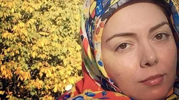 بازگشت آزاده نامداری ممنوع التصویر به تلویزیون بعد از مرگش !