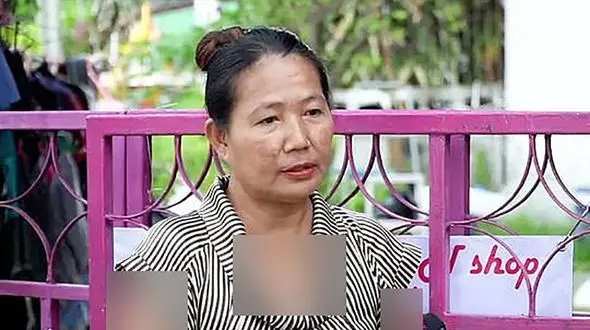 حمله مار پیتون به یک زن در توالت + عکس