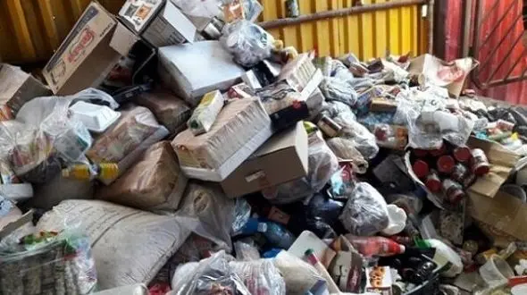 بیش از 15 تن مواد غذایی فاسد قرار بود به مردم در گیلان فروخته شود !