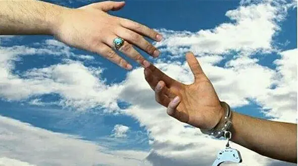 اقدام انساندوستانه کارمند خوزستانی برای پسر 18 ساله / در زندان چه گذشت؟ 