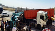 تصادف خونین تریلر و کامیون در محور مهران - ایلام + عکس