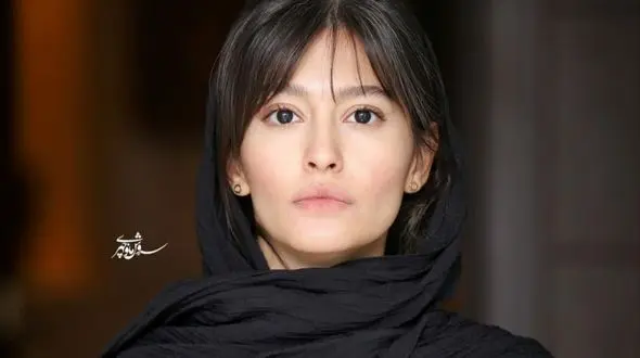 فیلم / پردیس احمدیه : من افغانستانی نیستم .../ زاده ایرانم  شهر .../ نمیدونم چرا با فحش بهم میگن افغان هستی .. حالا باشم چیه ...