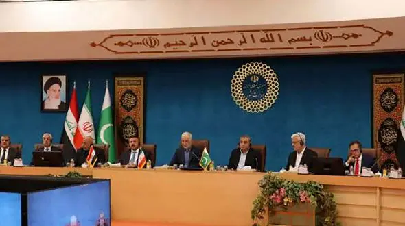 وزیر کشور: اربعین حرکتی فراملی و جلوه‌ای از همبستگی اسلامی است