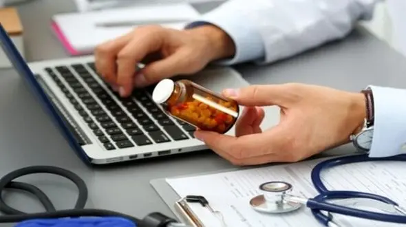 پزشکان نسخه کاغذی می نویسند، داروخانه ها نمی پذیرند ! / تامین اجتماعی: شفاهی با داروخانه ها صحبت کردیم