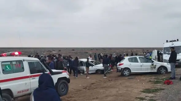 10 کشته و مجروح در تصادف پراید با پژو 206 