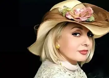 عکس سفر در زمان /  «گوگوش» به همراه پسرش کامبیز اوایل دهه 50 / ببیند پسر ناز بود الان این شکلی شده