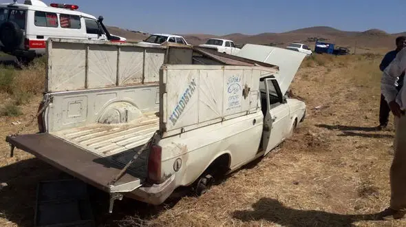 مرگ هولناک پسر جوان در واژگونی وانت پیکان
