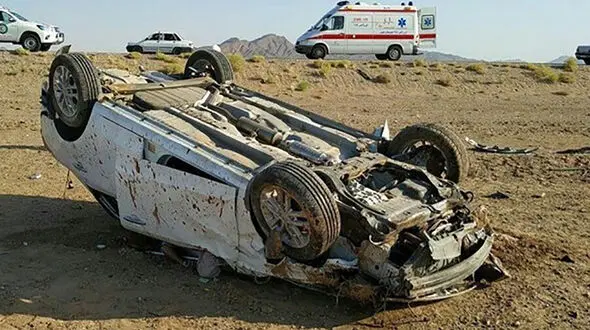 واژگونی وحشتناک پژو 206 در شهرضا / خطر از بیخ گوش 5 نفر گذشت +جزئیات