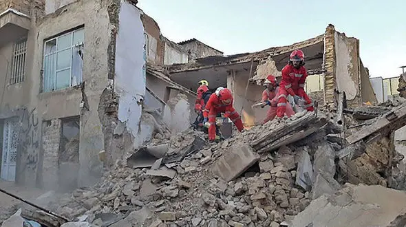 مرگ یک گارگر زیر آوار ساختمان + فیلم